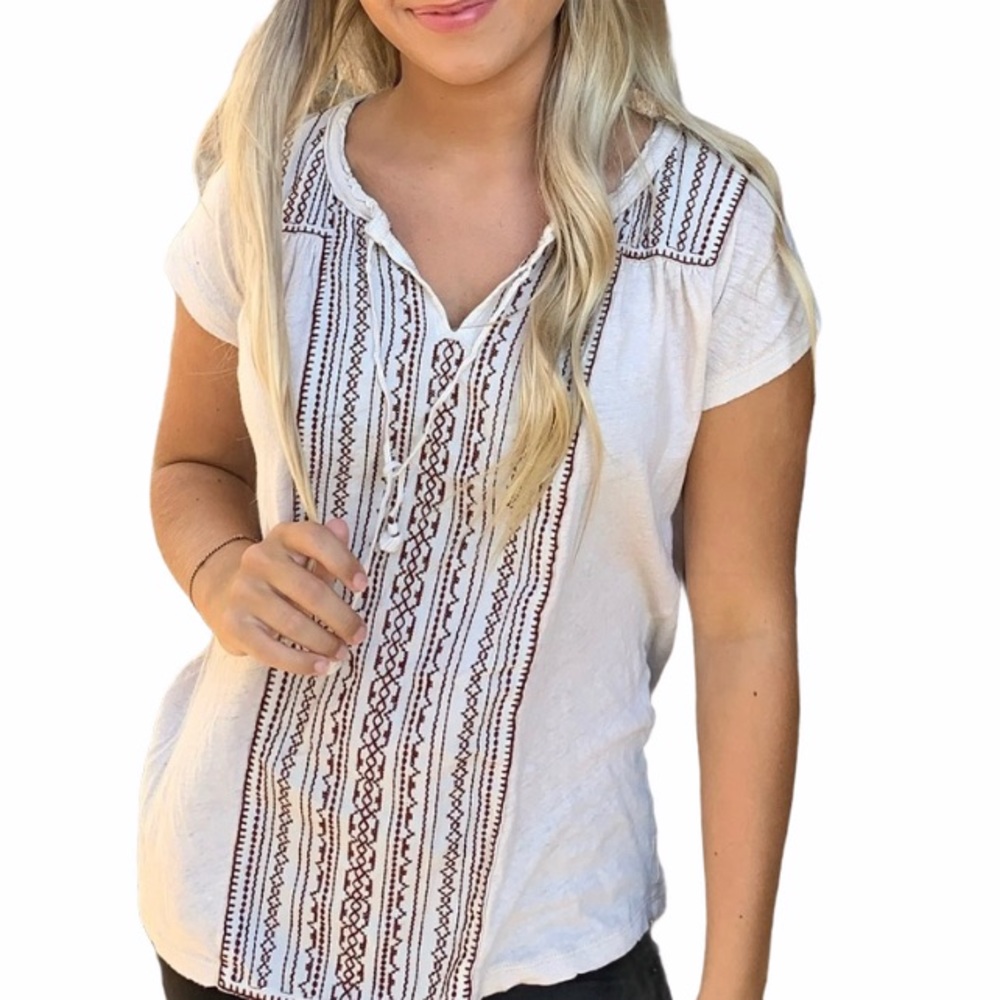 Eddie Bauer Embroidered Short Sleeves Top Cream S